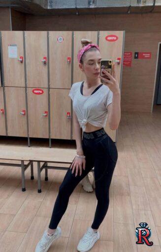 photo_5416006537270393030_y