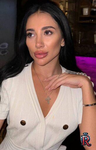 photo_5422734771043296406_y