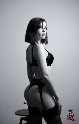 photo_5474126064784636521_y