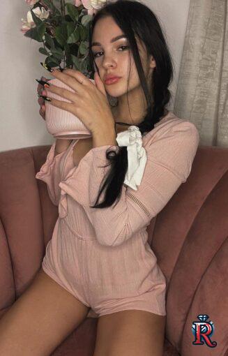 photo_5809845129824028228_y photo_5809845129824028228_y