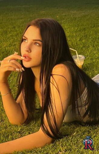 photo_5809845129824028229_y photo_5809845129824028229_y