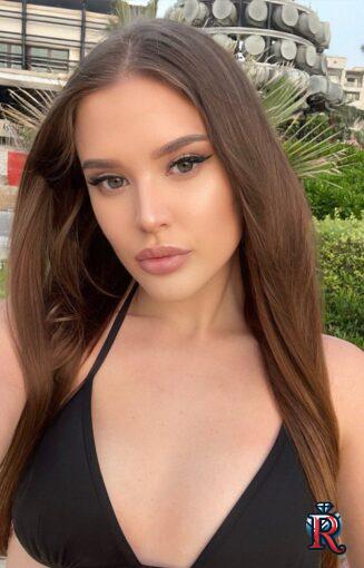 photo_5809845129824028278_y