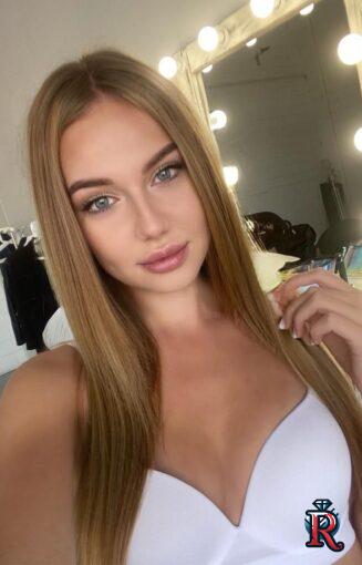 photo_5809845129824028295_y photo_5809845129824028295_y