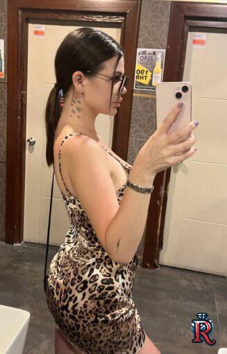 photo_6165764877755468566_y