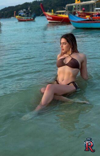 photo_6201883113173402860_y