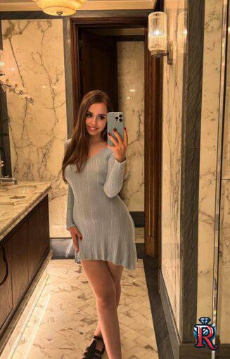 WhatsApp Image 2024-10-29 at 22.04.01 (1)